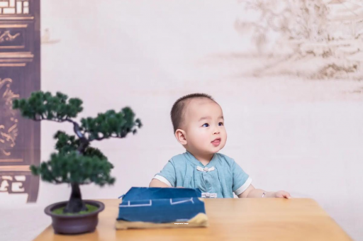 阜新宝宝喊肚子疼怎么回事